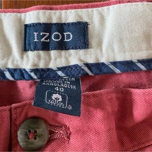 Izod shorts Nantucket red